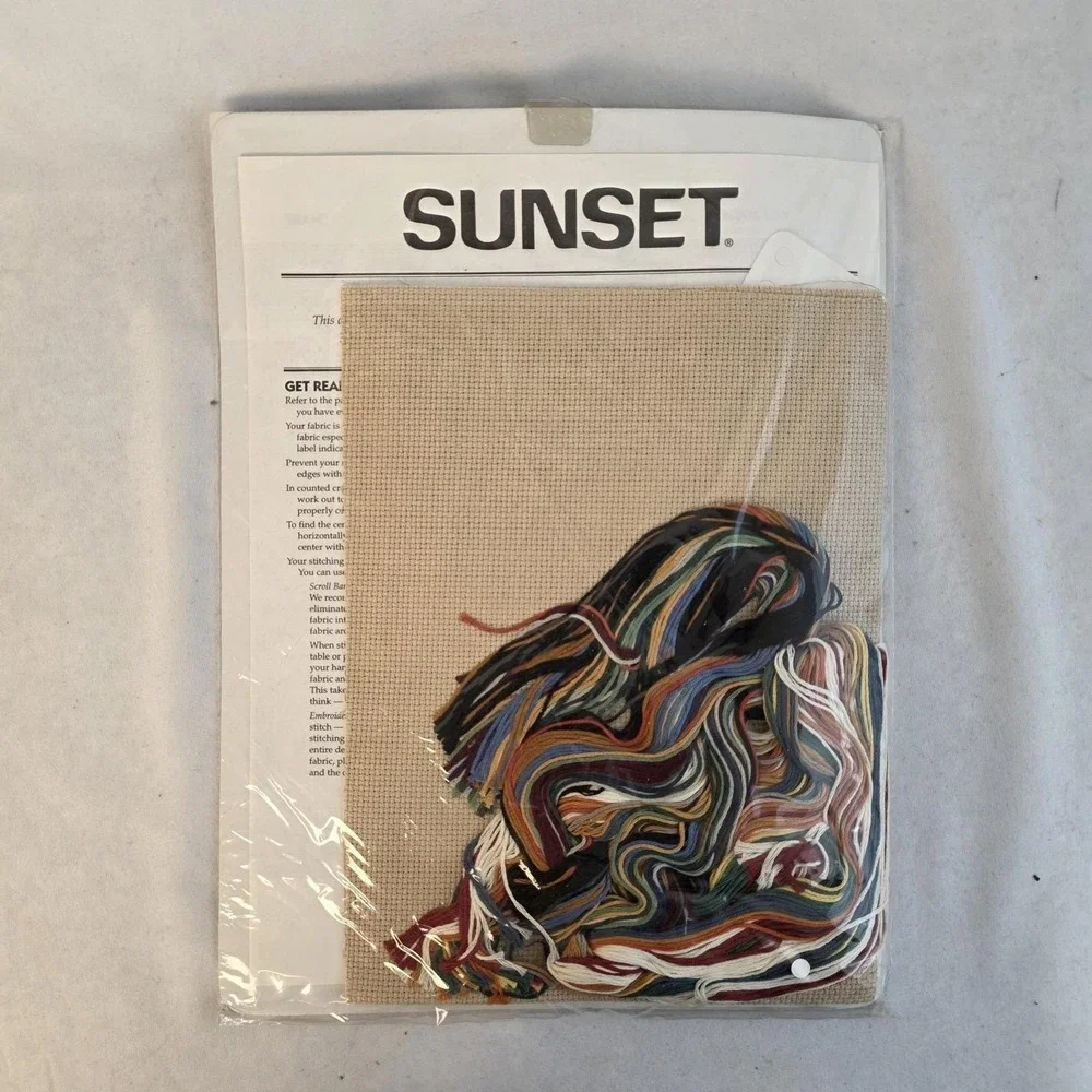Sunset Designs Vintage‎ SHELTER FROM THE RAIN 13635 Counted Cross Stitch 1997